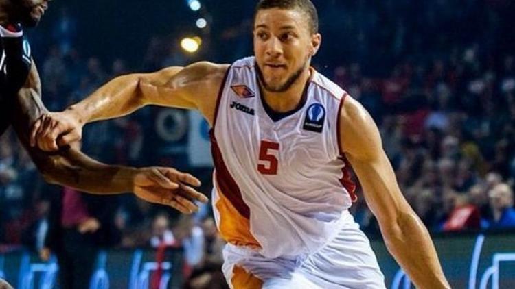 Pınar Karşıyaka Triche'yi kadrosuna kattı
