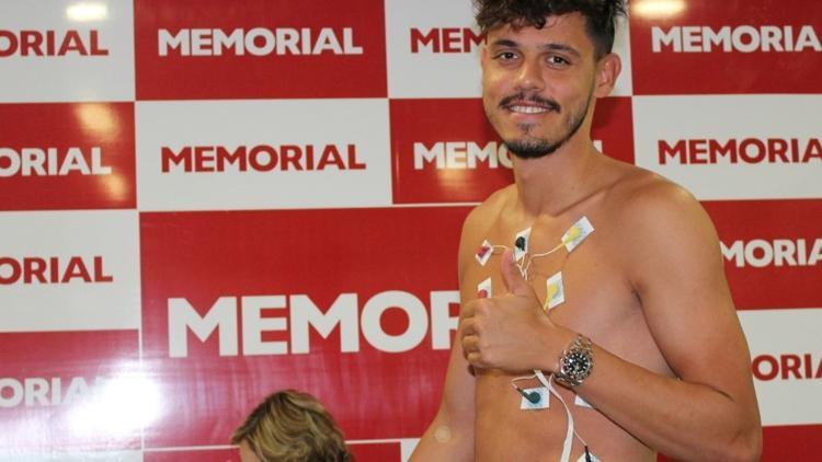 Antalyaspor'da sağlık kontrolleri başladı