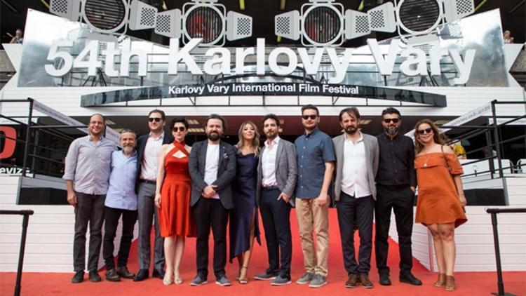 Lanthimos usulü Türk üst-orta sınıfı