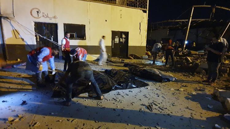 Hafter güçleri, göçmen merkezini vurdu! Çok sayıda ölü ve yaralı var