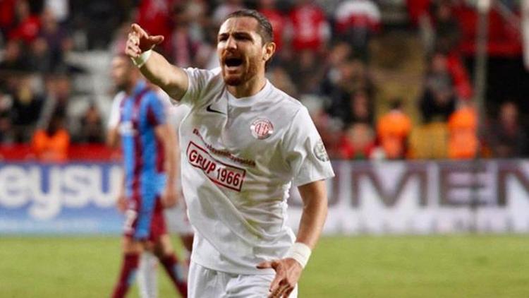 Antalyaspor, kaptanıyla yolları ayırıyor! | Transfer haberleri...