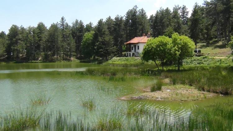 Martılı Şelalesi ve Krater Gölü hayran bırakıyor