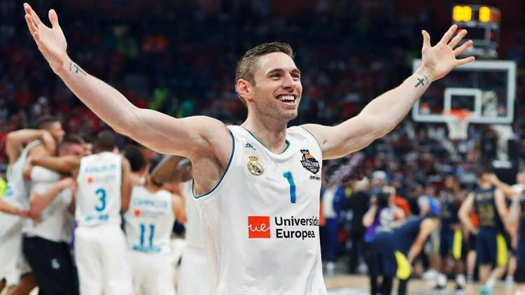 Fabien Causeur, 3 yıl daha Real Madrid'de!