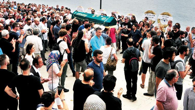 Büyük şaire veda