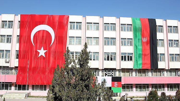 Son dakika... Afganistan'da 13 FETÖ okulu Türkiye Maarif Vakfı'na devredildi