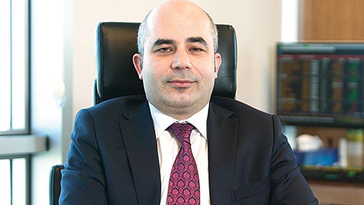 Merkez’de Çetinkaya gitti, Uysal geldi