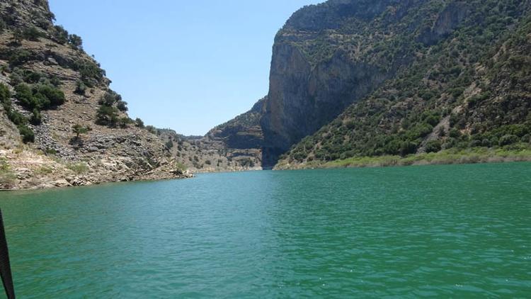 Arapapıştı Kanyonu hayran bırakıyor