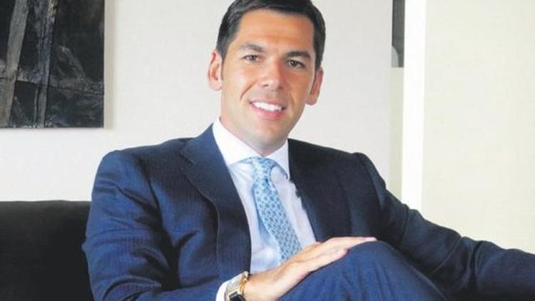 Emir Uyar kimdir ve kaç yaşında? Adriana Lima'nın sevgilisi olduğu iddia edildi