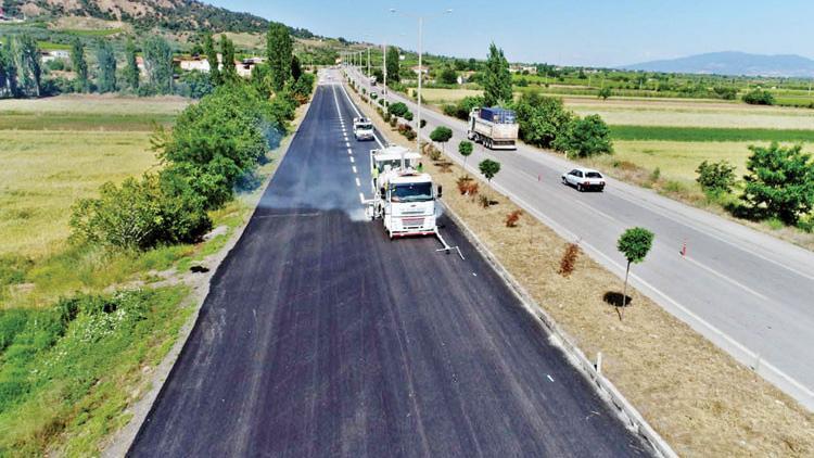 Dünyaya yol çiziyor