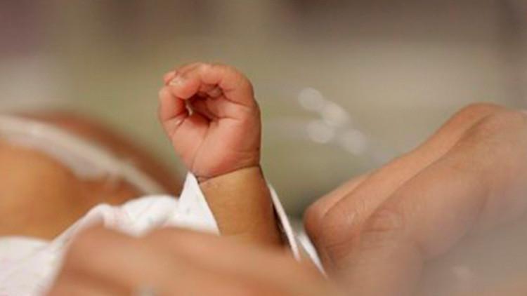 ABD'de tüp bebek kliniğinde büyük hata: Başkasının bebeğini doğurdu