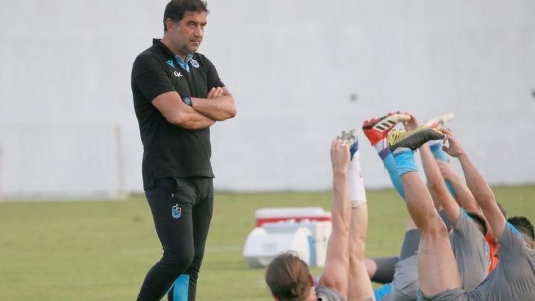 Ünal Karaman, oyuncularına göz açtırmıyor!