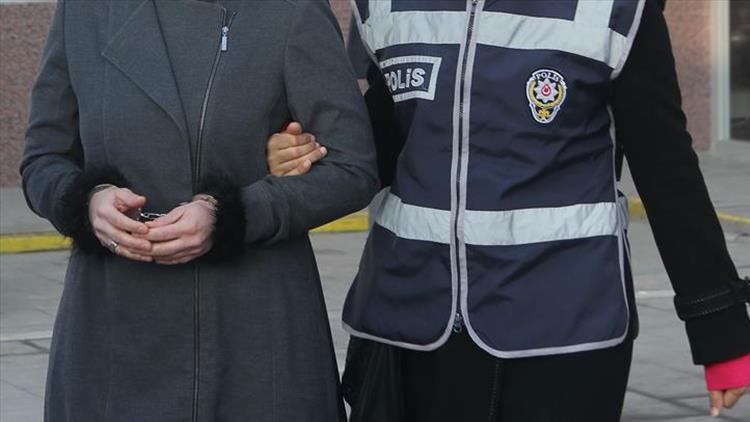 FETÖ'nün ‘kadın zabıt katipleri sorumlusu’ yakalandı
