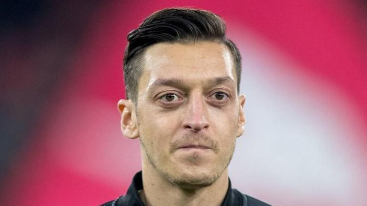 İngilizler açıkladı! Fenerbahçe, Mesut'u kiralamak istiyor