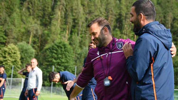 Medipol Başakşehir, Ajax'ı bekliyor
