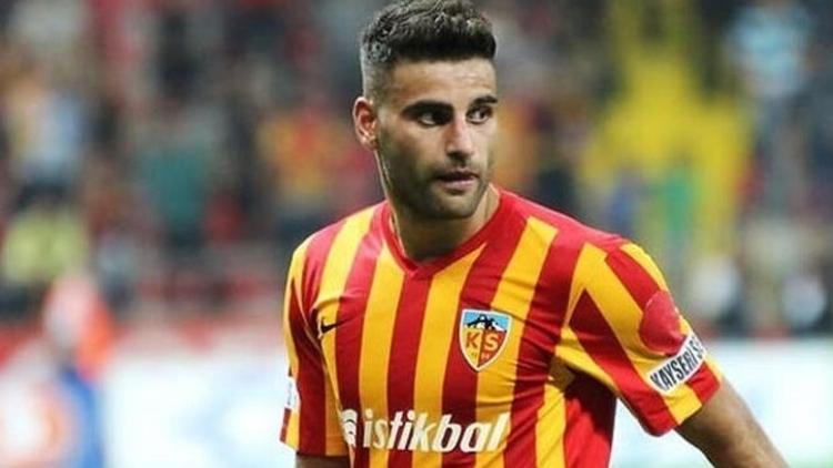 Yılın çalımı gerçekleşiyor! Deniz Türüç... | Son dakika transfer haberleri...