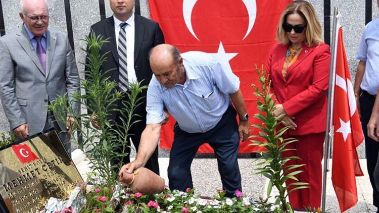 Cumhurbaşkanı Erdoğan'ın koruması, mezarı başında anıldı
