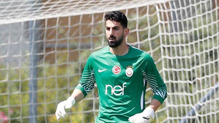 Galatasaray'ın file bekçisi İsmail Çipe'ye 3 talip | Transfer haberleri
