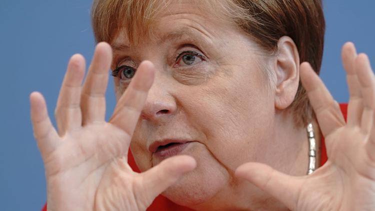 Merkel: Ekonomik yavaşlamanın nedeni ‘savaş’