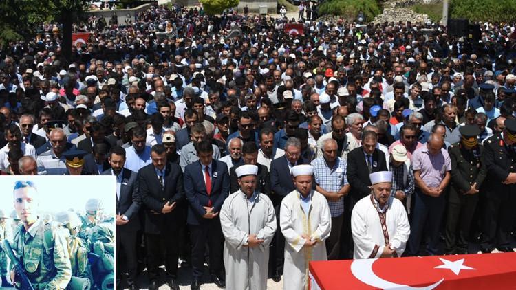 Şehit Uzman Onbaşı Ünal'ı son yolculuğuna 5 bin kişi uğurladı