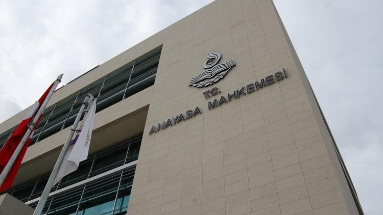 AYM, kanuna dönüşen 5 KHK'nın iptal istemlerini karara bağladı