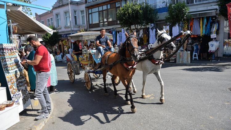Ortalık karıştı! Bıçak ve satırlarla birbirine girdiler