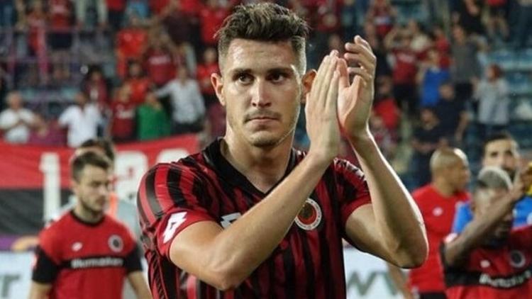 Yıldırım Mert Çetin Roma yolunda!