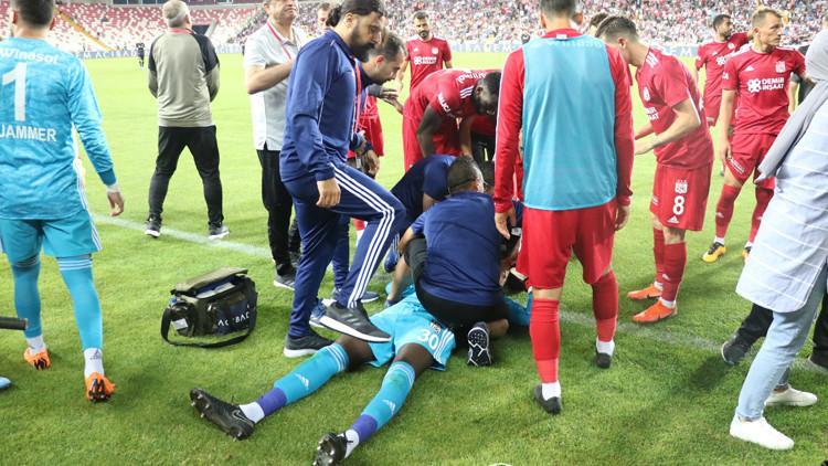 Sivasspor - Beşiktaş maçında korku dolu anlar! Baygınlık geçirdi...