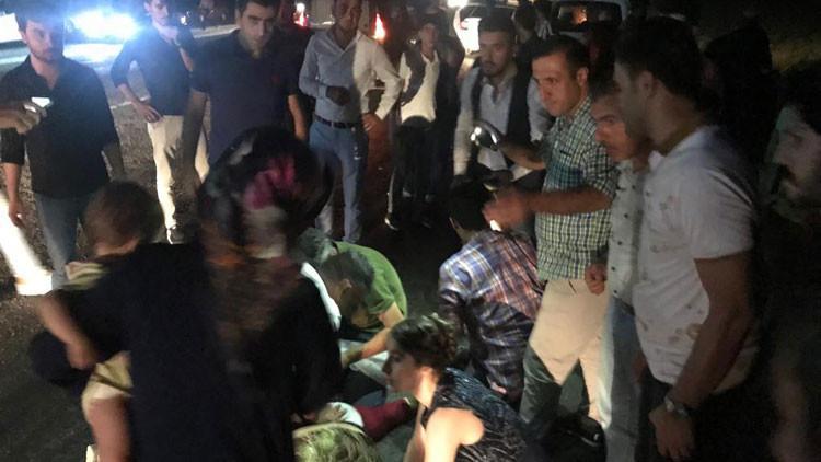 Hafif ticari aracın çarptığı karı koca öldü