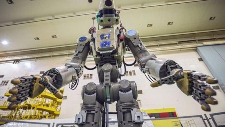 Rusya, uzaya 'insansı robot' yolladı