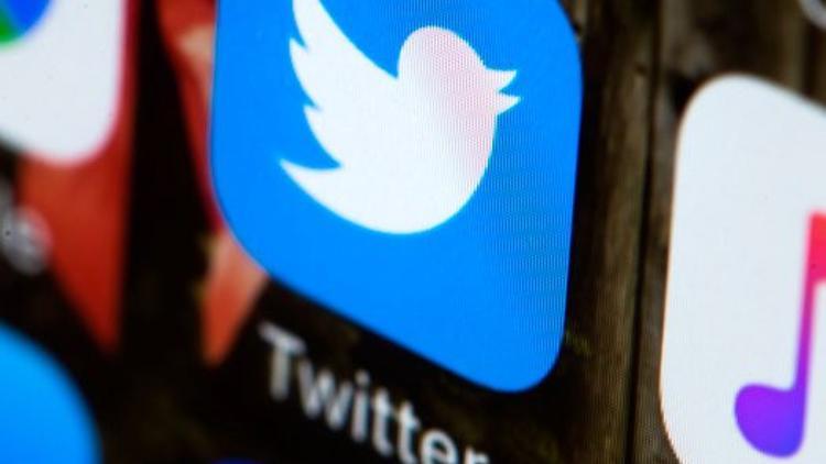 Kendisini Twitter'da engellediği için devlet başkanına dava açtı