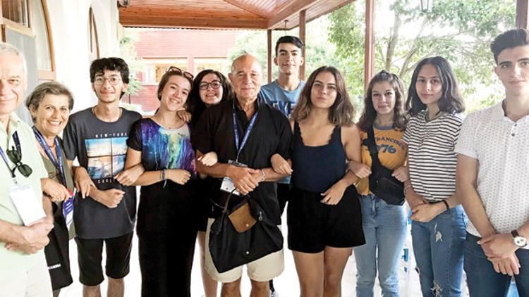 Güzel günler göreceğiz çocuklar