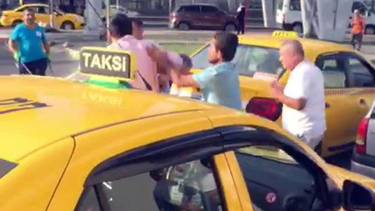 Taksicilerden taksiciye dayak