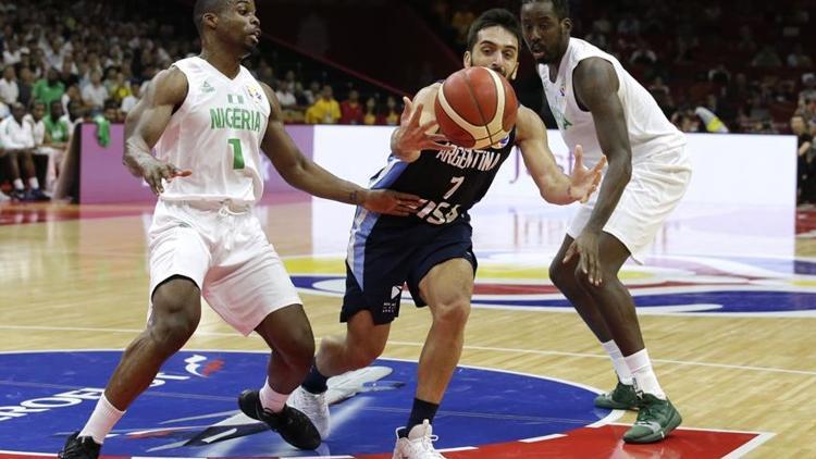 Scola ve Garino, Arjantin'i sırtladı