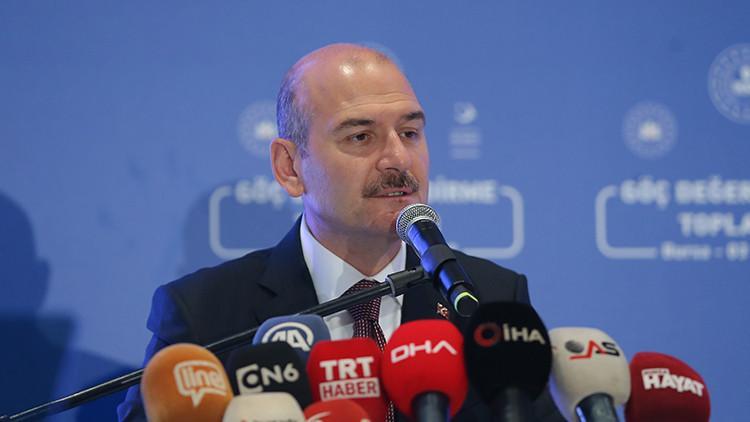 "Türk bayrağına tahammül edemeyenlere karşı duruşumuz nettir"