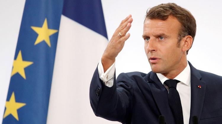 Kadına şiddet hattını dinleyen Macron’a şok