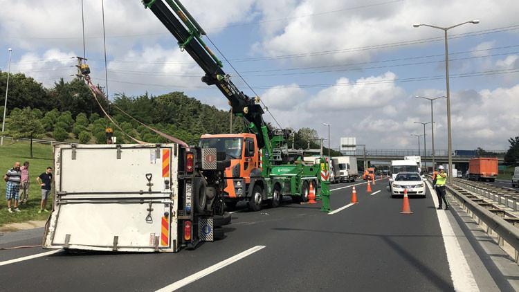 TEM'de kaza! Trafik kilitlendi
