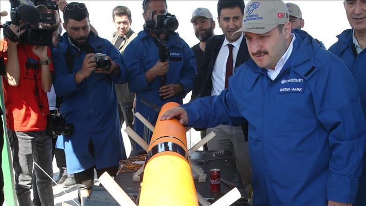 Bakan Varank, TEKNOFEST roket yarışlarını izledi