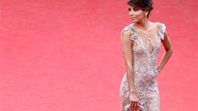 Cannes'de Ünlüler Geçidi