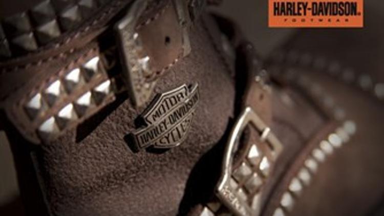 Harley Davidson'dan zımba şıklığı