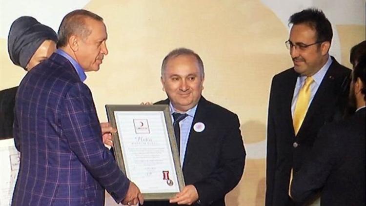 Kızılay’a Yardım Yapanlar Onurlandırıldı