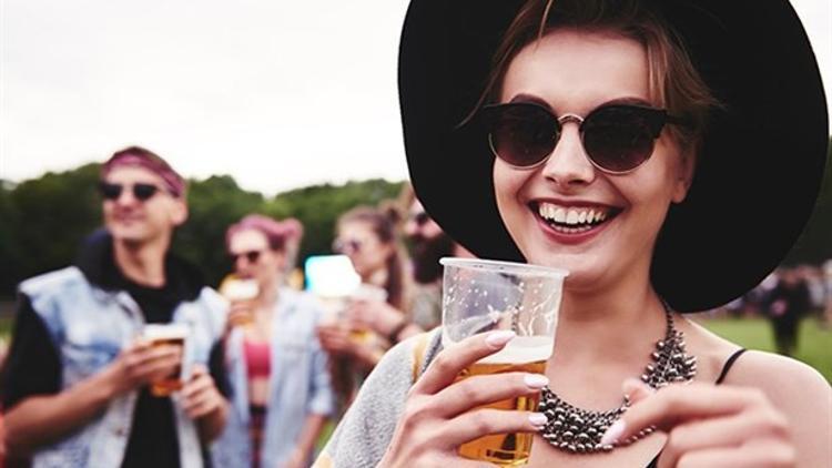 Coachella 2018’in İddialı Makyaj Stilleri!