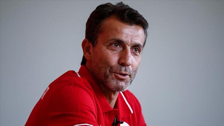 Bülent Korkmaz: 'Yeni transferlerimizle taraftarımıza daha iyi bir oyun izleteceğiz'