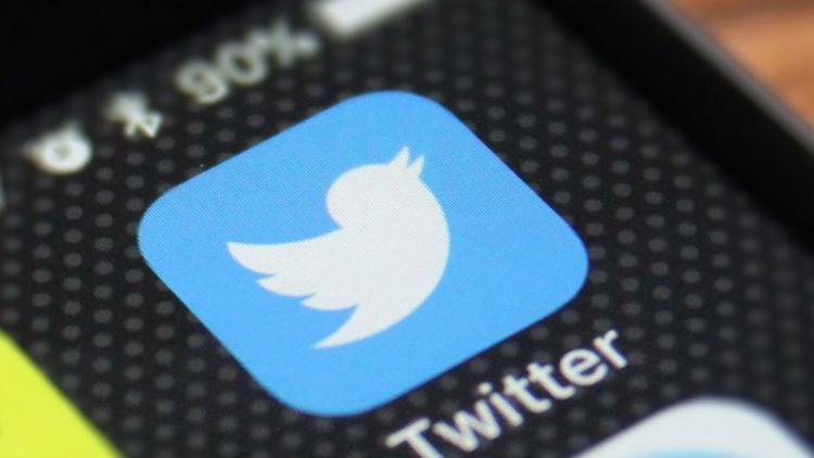 Twitter Raul Castro'nun hesabını kapattı