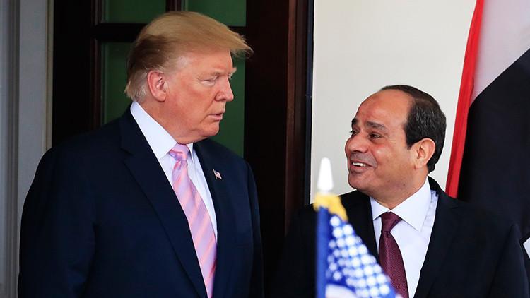Trump Sisi'den 'en favori diktatörüm' diye bahsetmiş