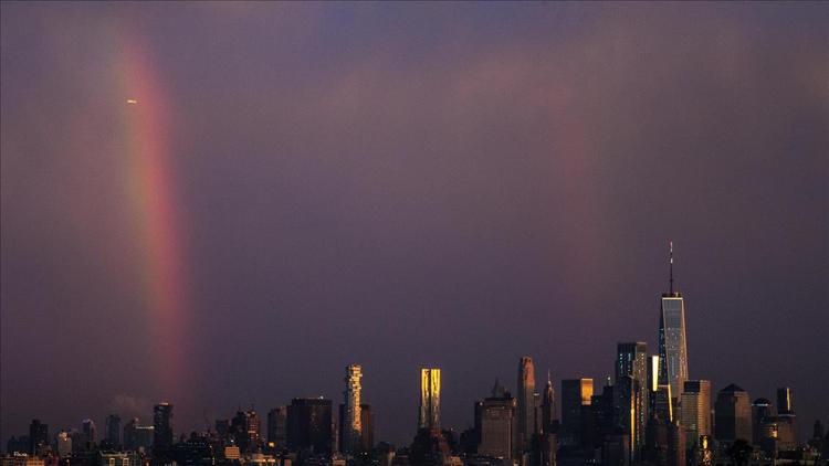 New York'un sarı araç plakalarını 65 cente çalışan mahkumlar yapıyor