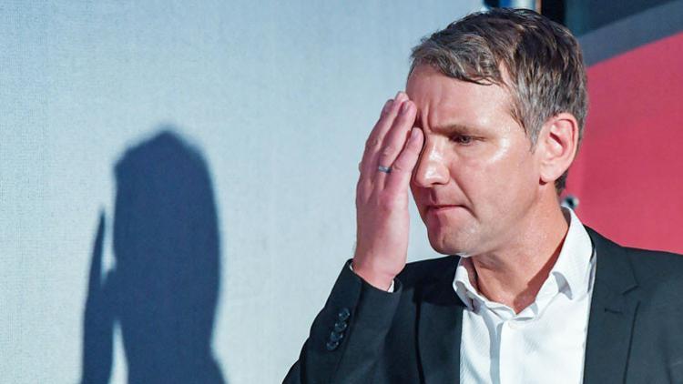 AfD’nin başbakan adayı seçim öncesi gazetecileri tehdit etti