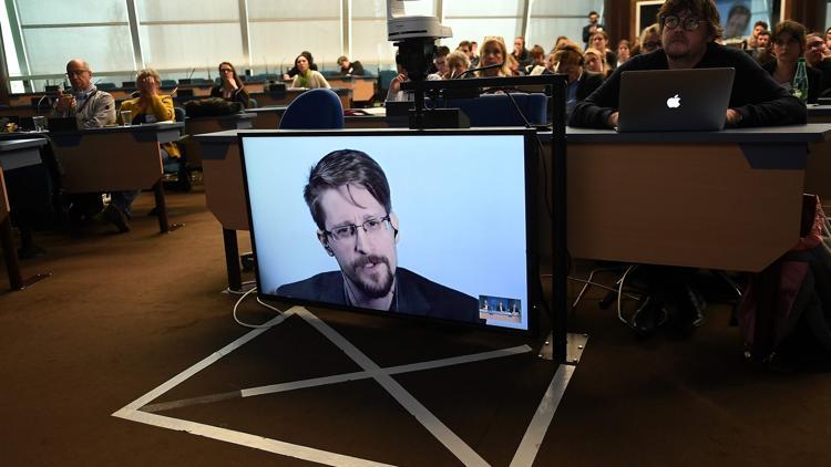 Edward Snowden, adil yargılanırsa ABD'ye dönmek istiyor