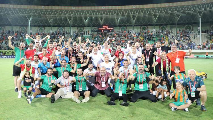 Kayyumun eşiğinden Süper Lig liderliğine! Alanya'da herkes mutlu...