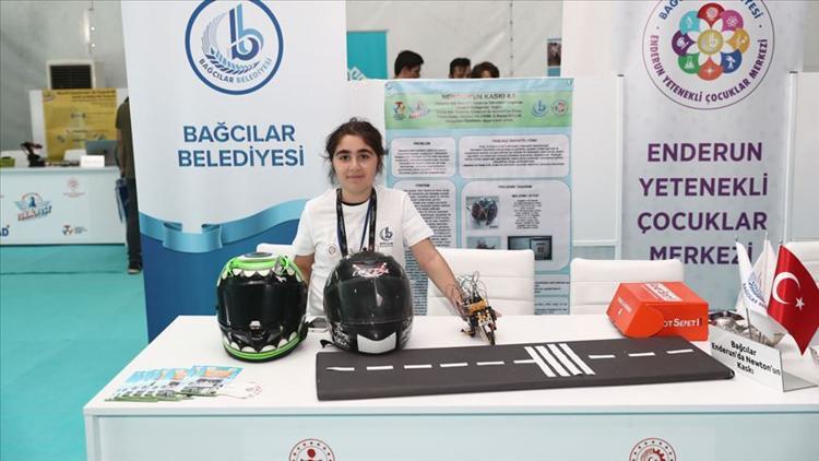Henüz 11 yaşında motosiklette kaskı zorunlu kılan sistem tasarladı