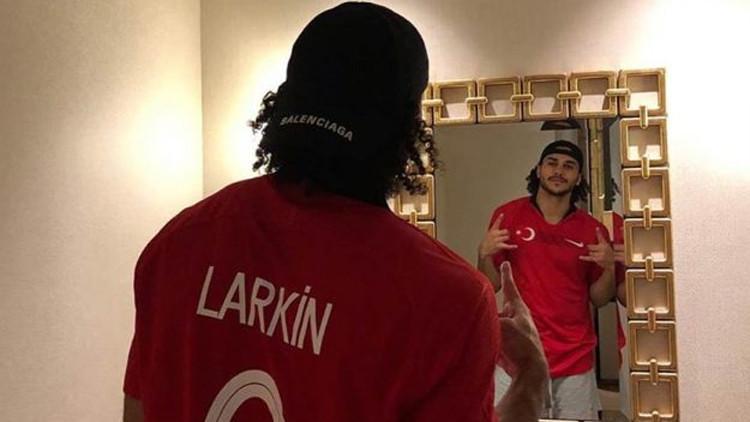 Shane Larkin'den A Milli Takım'a yeşil ışık! Formayı da giydi...